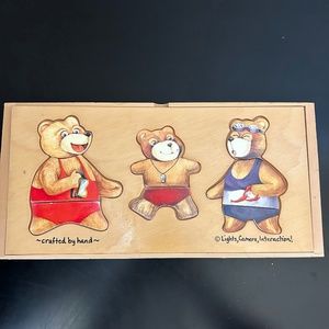 Vintage Melissa & Doug Family Dress Up.